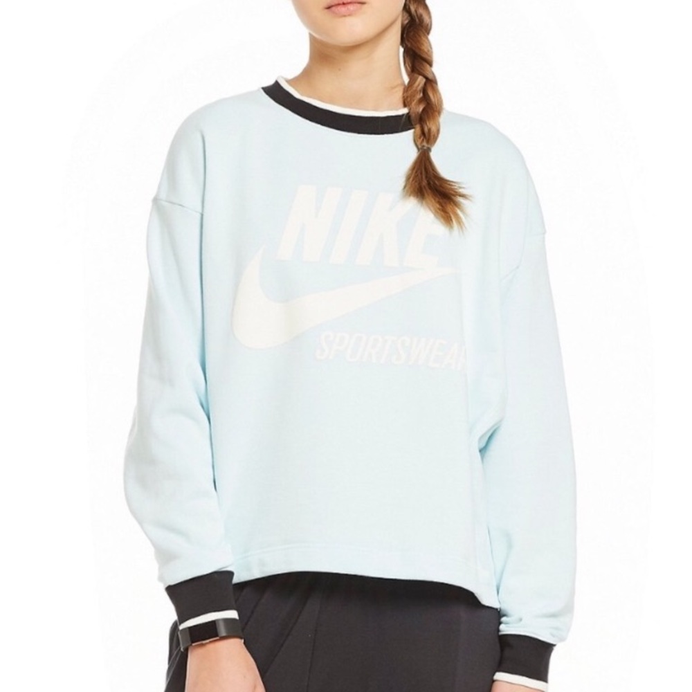 NWT Nike Long Sleeve Crew
